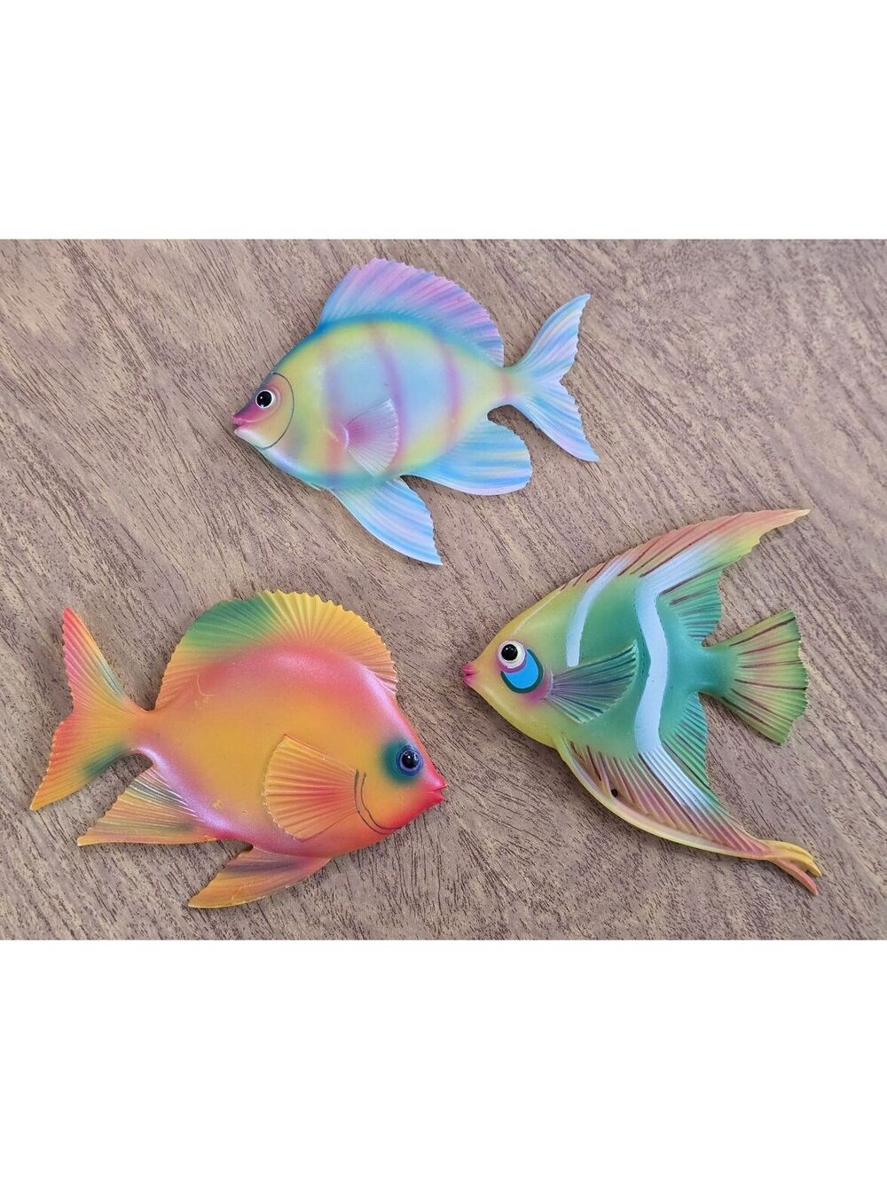 Vintage 2004 Art Americana Tropical Fish Resin Wall Plaques Hangings Decor